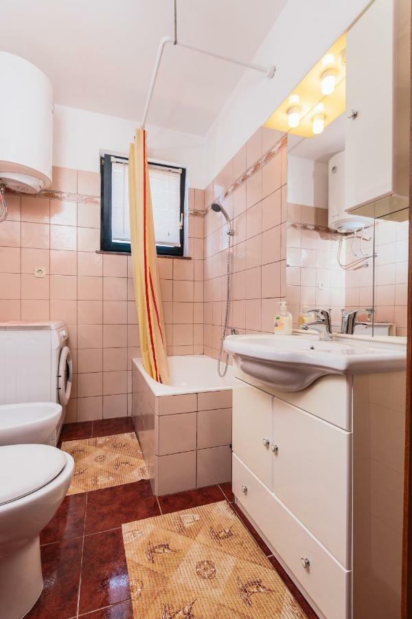 Apartment Andela