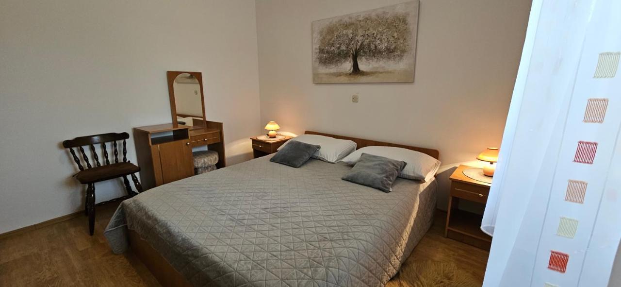 Apartment Andela *