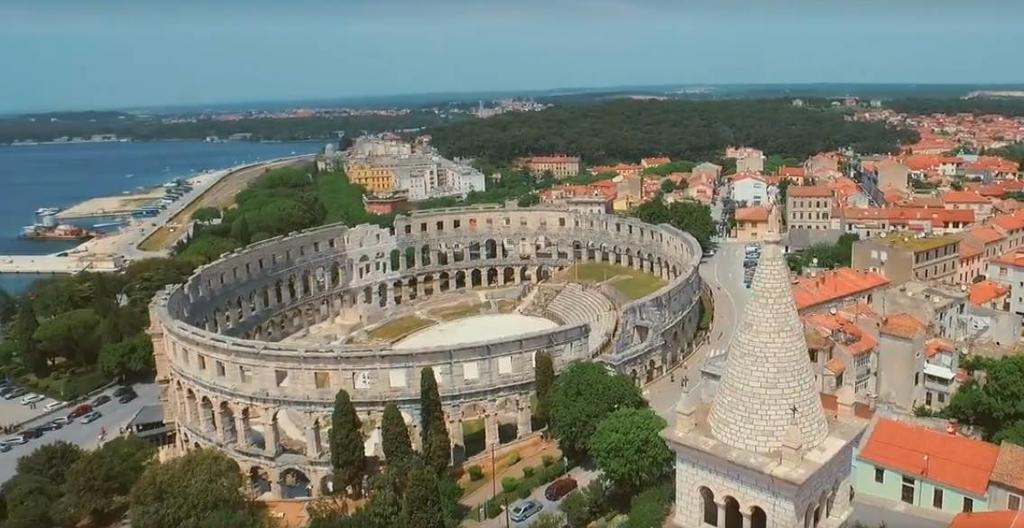 Andela Pula